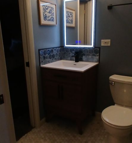 373 Ferndale Court C2, Schaumburg, IL 60193