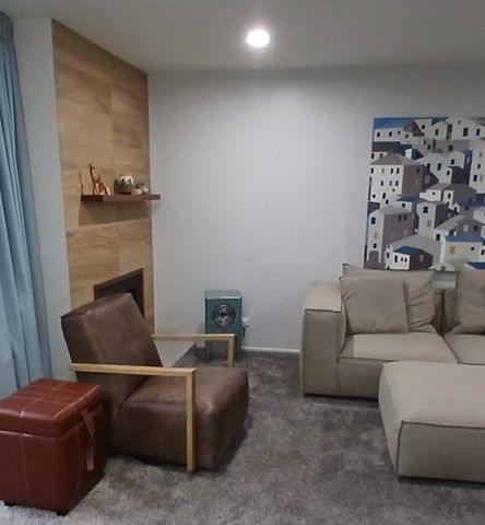 373 Ferndale Court C2, Schaumburg, IL 60193