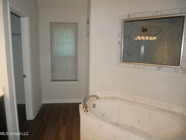 8605 Channing Lane, Southaven, MS 38672