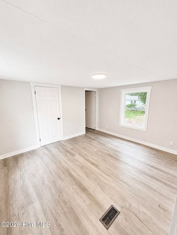 5431 Cardinal Road SW, Ocean Isle Beach, NC 28469