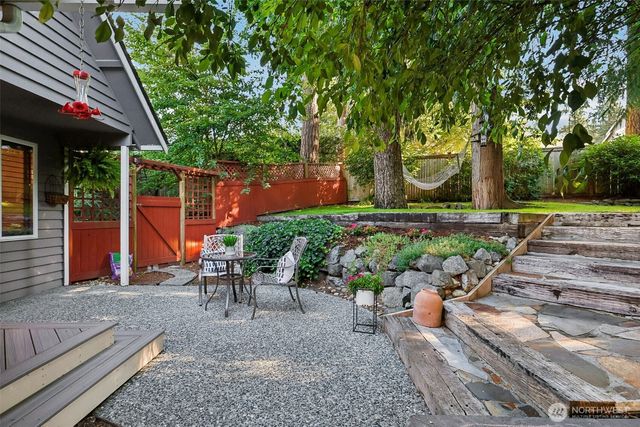 1011 16th Court, Mukilteo, WA 98275