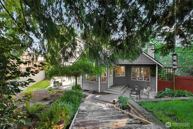 1011 16th Court, Mukilteo, WA 98275
