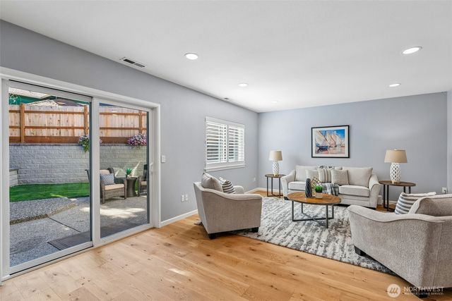 1011 16th Court, Mukilteo, WA 98275