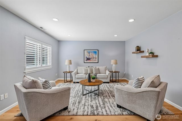 1011 16th Court, Mukilteo, WA 98275