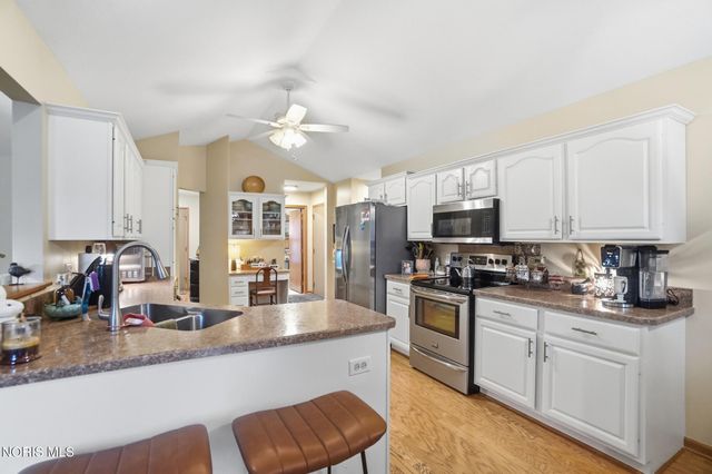 5862 Summer Place Drive, Sylvania, OH 43560