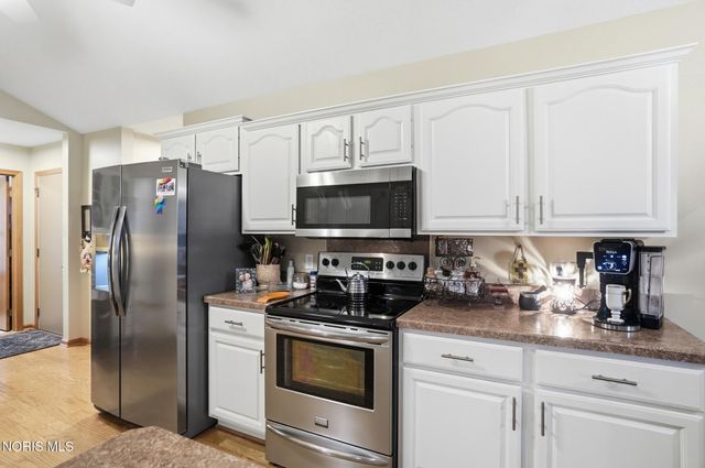 5862 Summer Place Drive, Sylvania, OH 43560