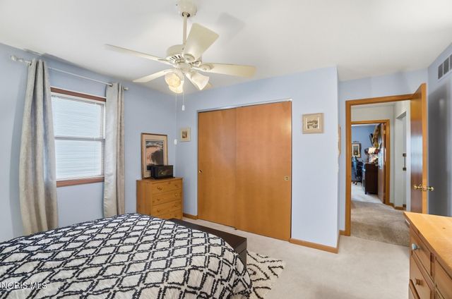 5862 Summer Place Drive, Sylvania, OH 43560