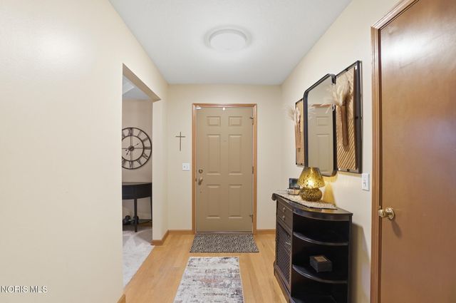 5862 Summer Place Drive, Sylvania, OH 43560