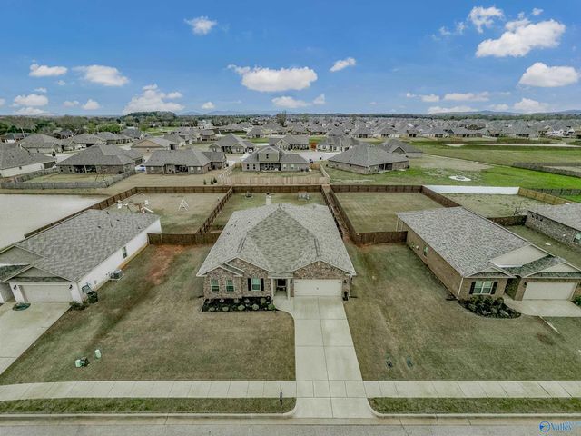 102 Arctic Fox Trail, Meridianville, AL 35759