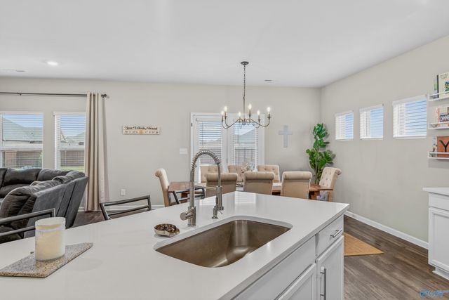 102 Arctic Fox Trail, Meridianville, AL 35759