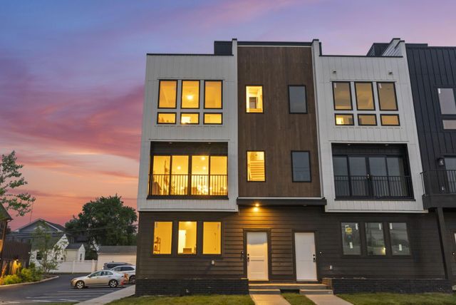 1087 W 3rd Avenue, Columbus, OH 43212