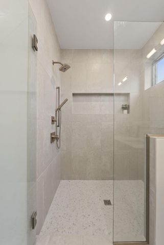 1087 W 3rd Avenue, Columbus, OH 43212