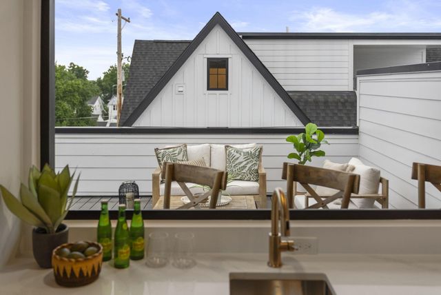 1087 W 3rd Avenue, Columbus, OH 43212