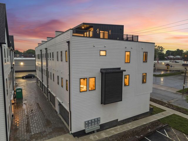 1087 W 3rd Avenue, Columbus, OH 43212
