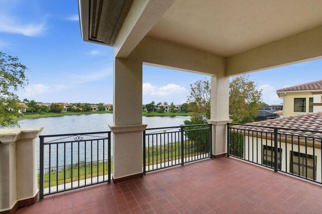 9460 Eden Manor, Parkland, FL 33076