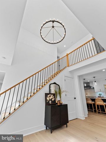 40 E CENTENNIAL DR, Medford, NJ 08055