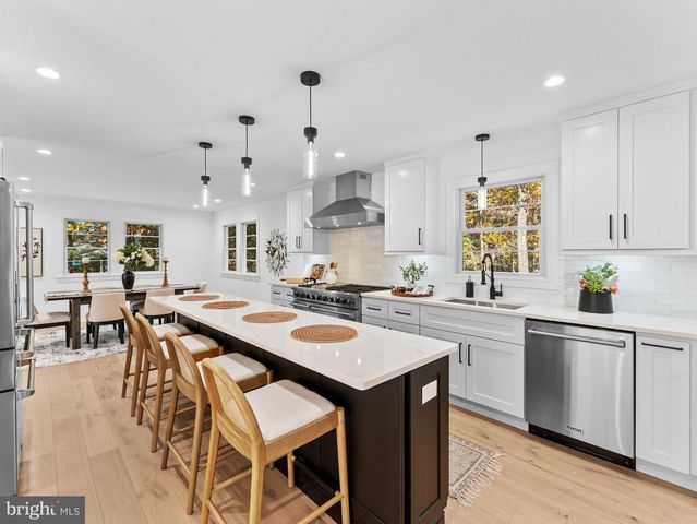 40 E CENTENNIAL DR, Medford, NJ 08055