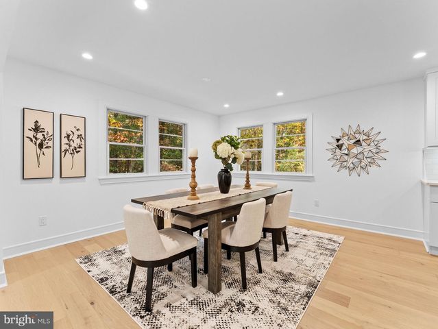 40 E CENTENNIAL DR, Medford, NJ 08055