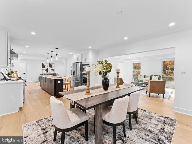 40 E CENTENNIAL DR, Medford, NJ 08055