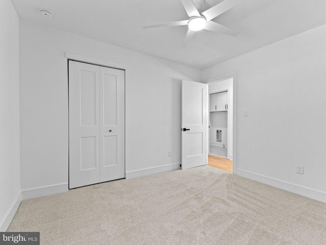 40 E CENTENNIAL DR, Medford, NJ 08055