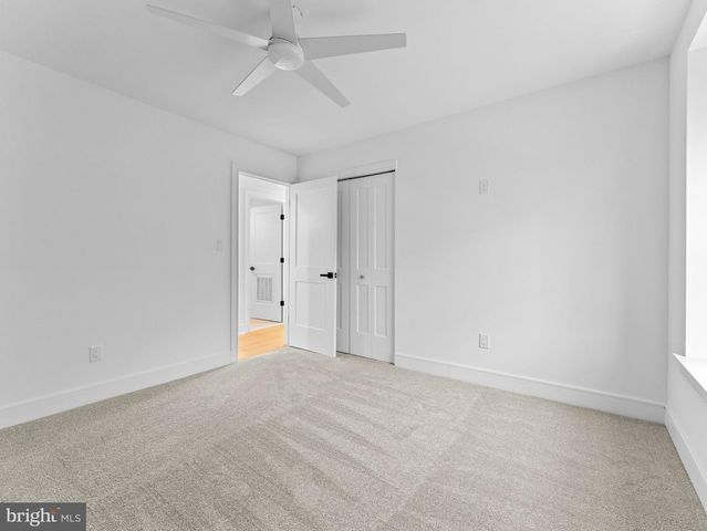 40 E CENTENNIAL DR, Medford, NJ 08055