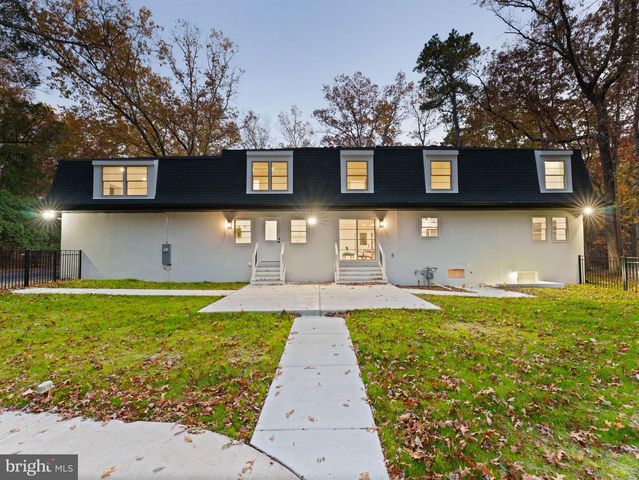 40 E CENTENNIAL DR, Medford, NJ 08055