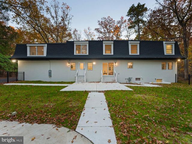 40 E CENTENNIAL DR, Medford, NJ 08055