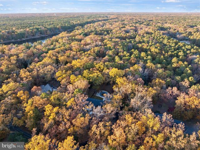 40 E CENTENNIAL DR, Medford, NJ 08055