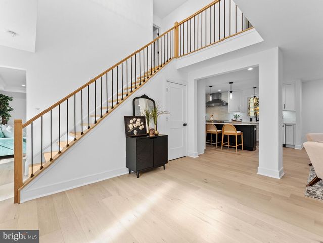 40 E CENTENNIAL DR, Medford, NJ 08055