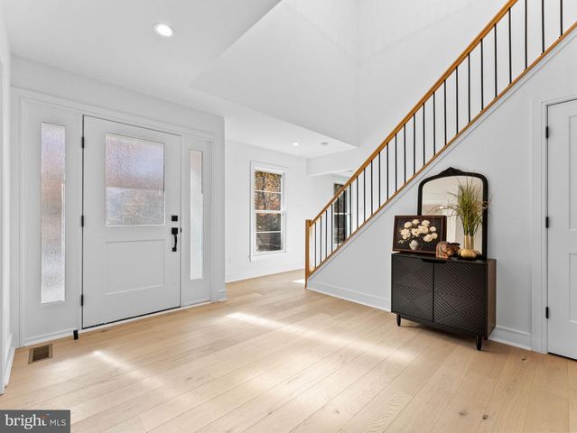 40 E CENTENNIAL DR, Medford, NJ 08055