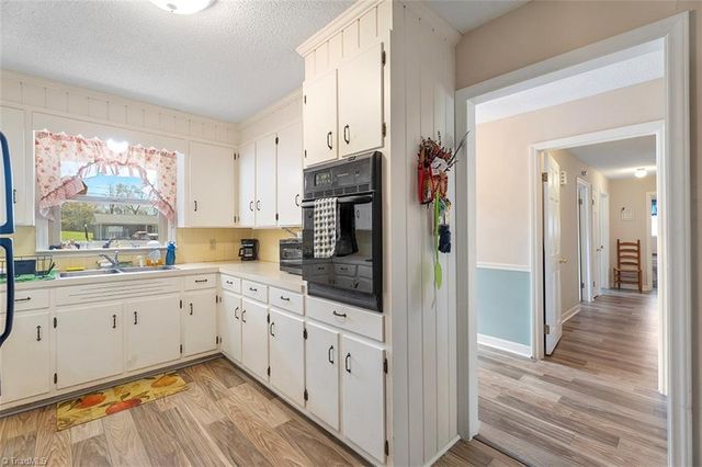 980 Hindenburg Lane, Germanton, NC 27019