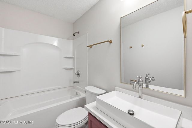 2346 RED MOON Drive, Jacksonville, FL 32216