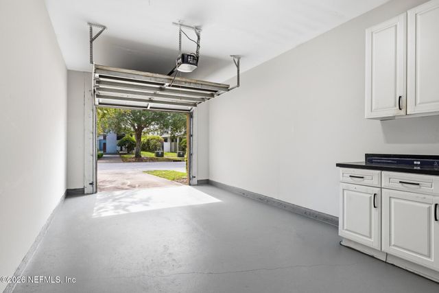 2346 RED MOON Drive, Jacksonville, FL 32216