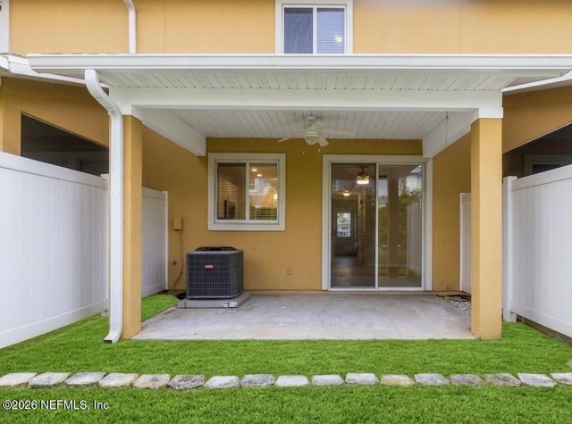 2346 RED MOON Drive, Jacksonville, FL 32216
