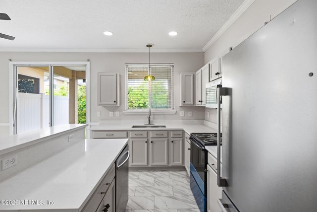 2346 RED MOON Drive, Jacksonville, FL 32216