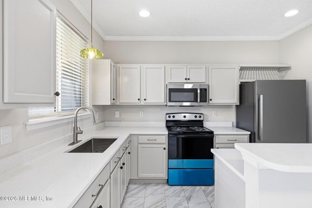 2346 RED MOON Drive, Jacksonville, FL 32216