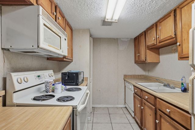 9582 Windswept Lane 9582, Houston, TX 77063