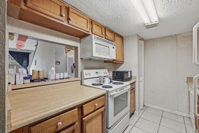 9582 Windswept Lane 9582, Houston, TX 77063