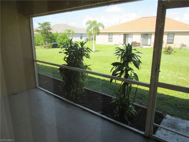 269-271 SW 4th ST, Cape Coral, FL 33991