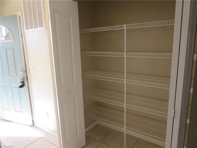 269-271 SW 4th ST, Cape Coral, FL 33991