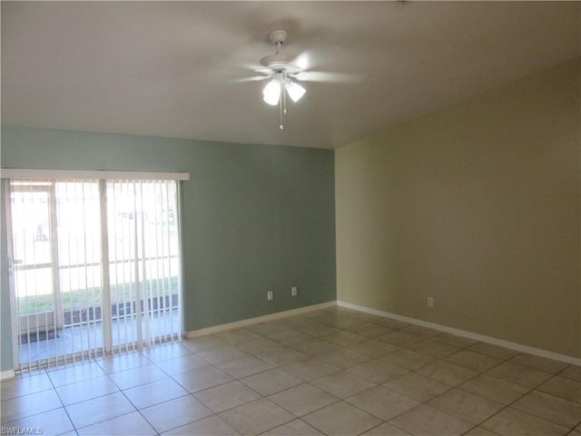 269-271 SW 4th ST, Cape Coral, FL 33991