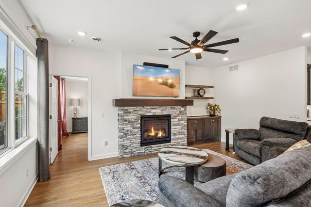 1109 Fabel Lane, Waconia, MN 55387