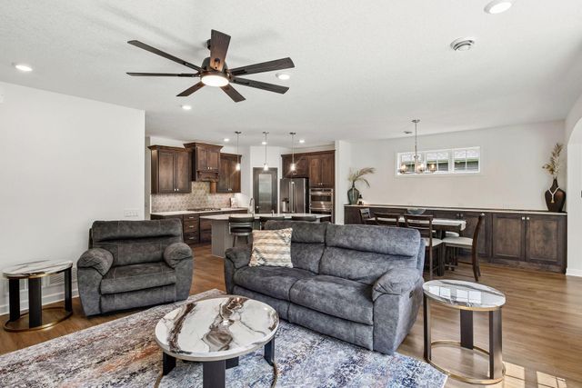 1109 Fabel Lane, Waconia, MN 55387