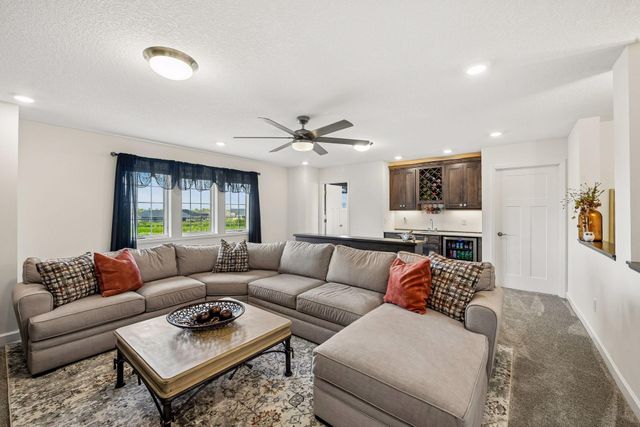 1109 Fabel Lane, Waconia, MN 55387