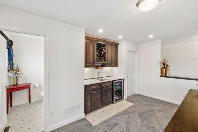 1109 Fabel Lane, Waconia, MN 55387