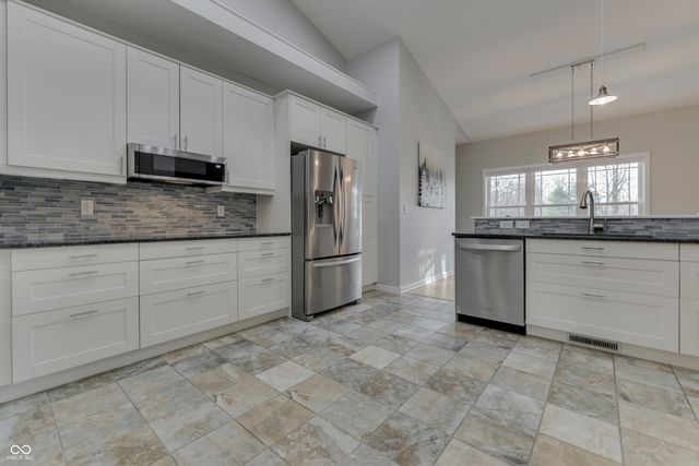 1000 Lewisville Road, Quincy, IN 47456