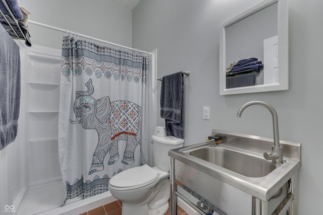 1000 Lewisville Road, Quincy, IN 47456