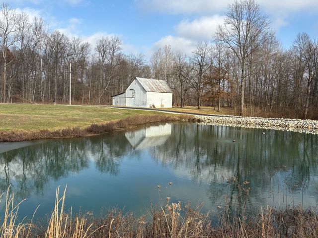 1000 Lewisville Road, Quincy, IN 47456