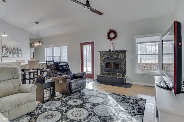 1000 Lewisville Road, Quincy, IN 47456