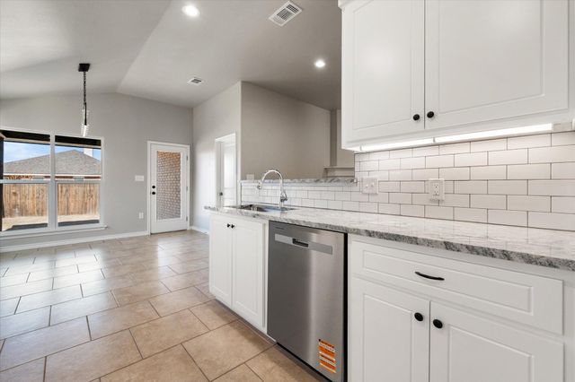 6916 37th Street, Lubbock, TX 79407